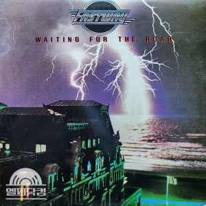 Fastway / Waiting For The Roar